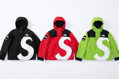 north face x supreme collaboration.